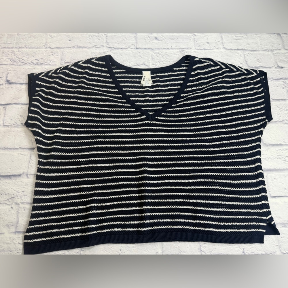 Pact Navy & White Striped V-Neck Short Sleeve VNeck Lightweight Sweater. XXL